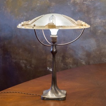 Винтажная настольная лампа с стеклянным плафоном
